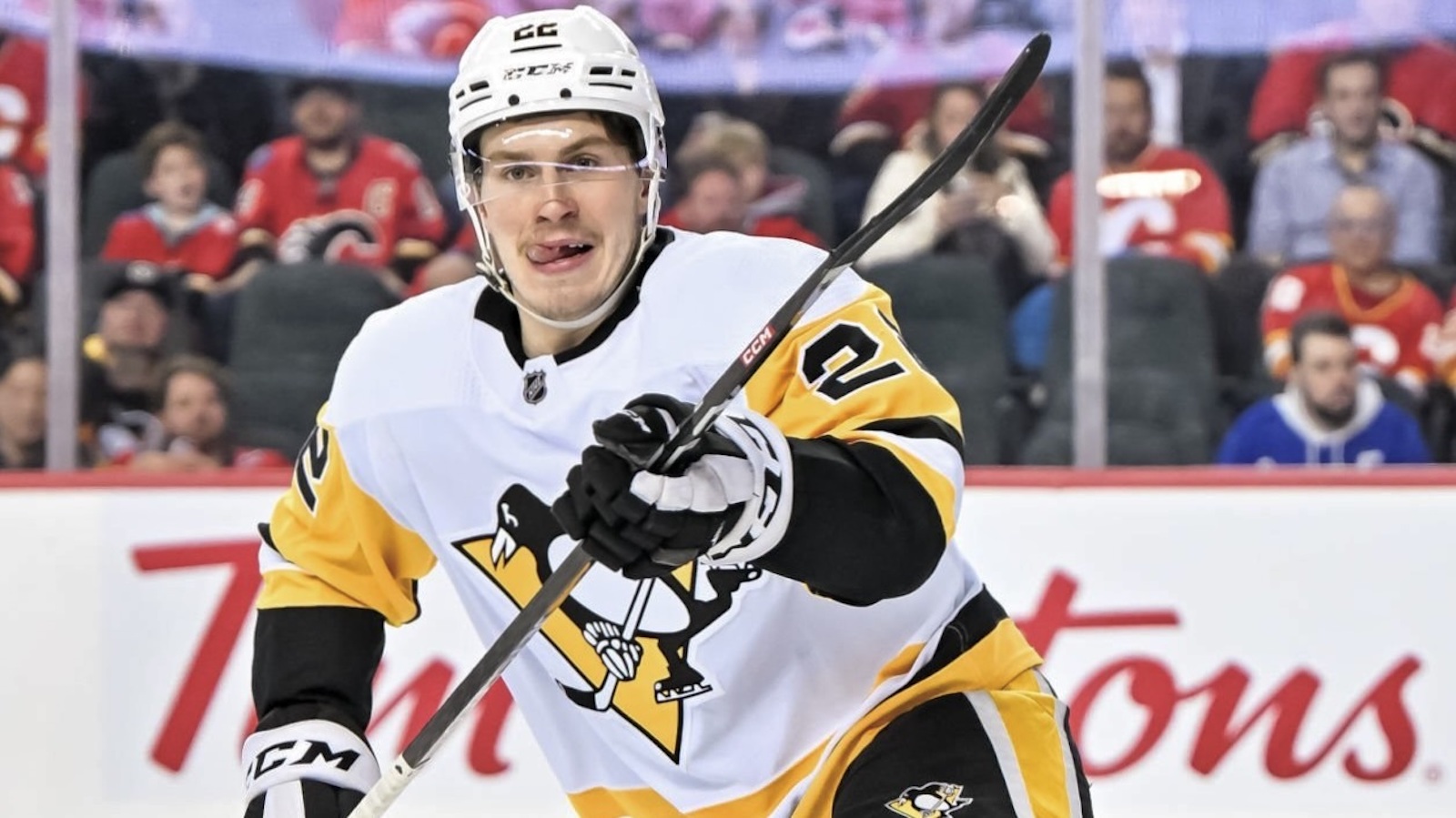 Freeze Frame: Sam Poulin's well deserved first NHL point for Penguins