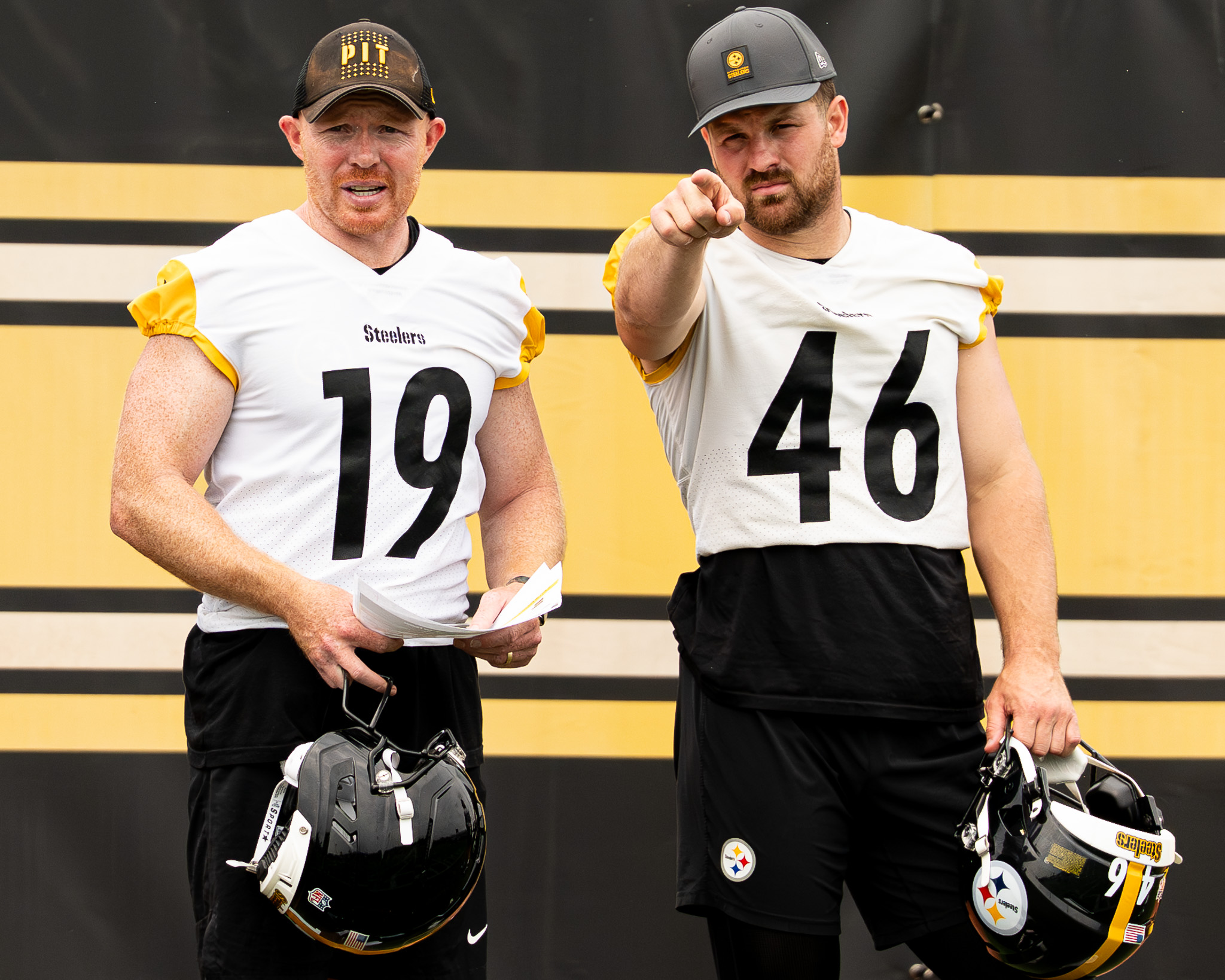 Cameron Johnstons and Christian Kuntz wait for the special teams period to begin on Tuesday. 