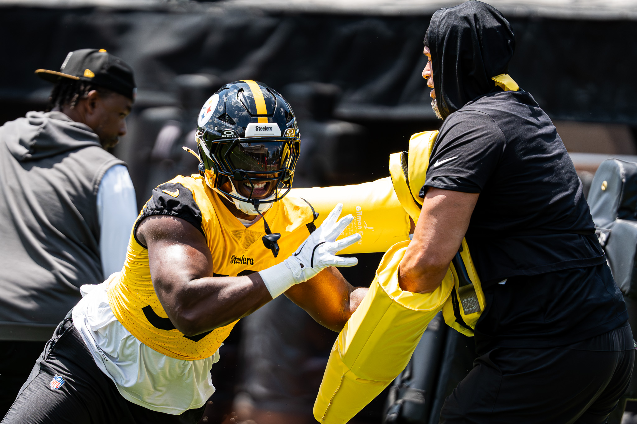 K.J. Henry sheds off a block during outside linebacker drills.