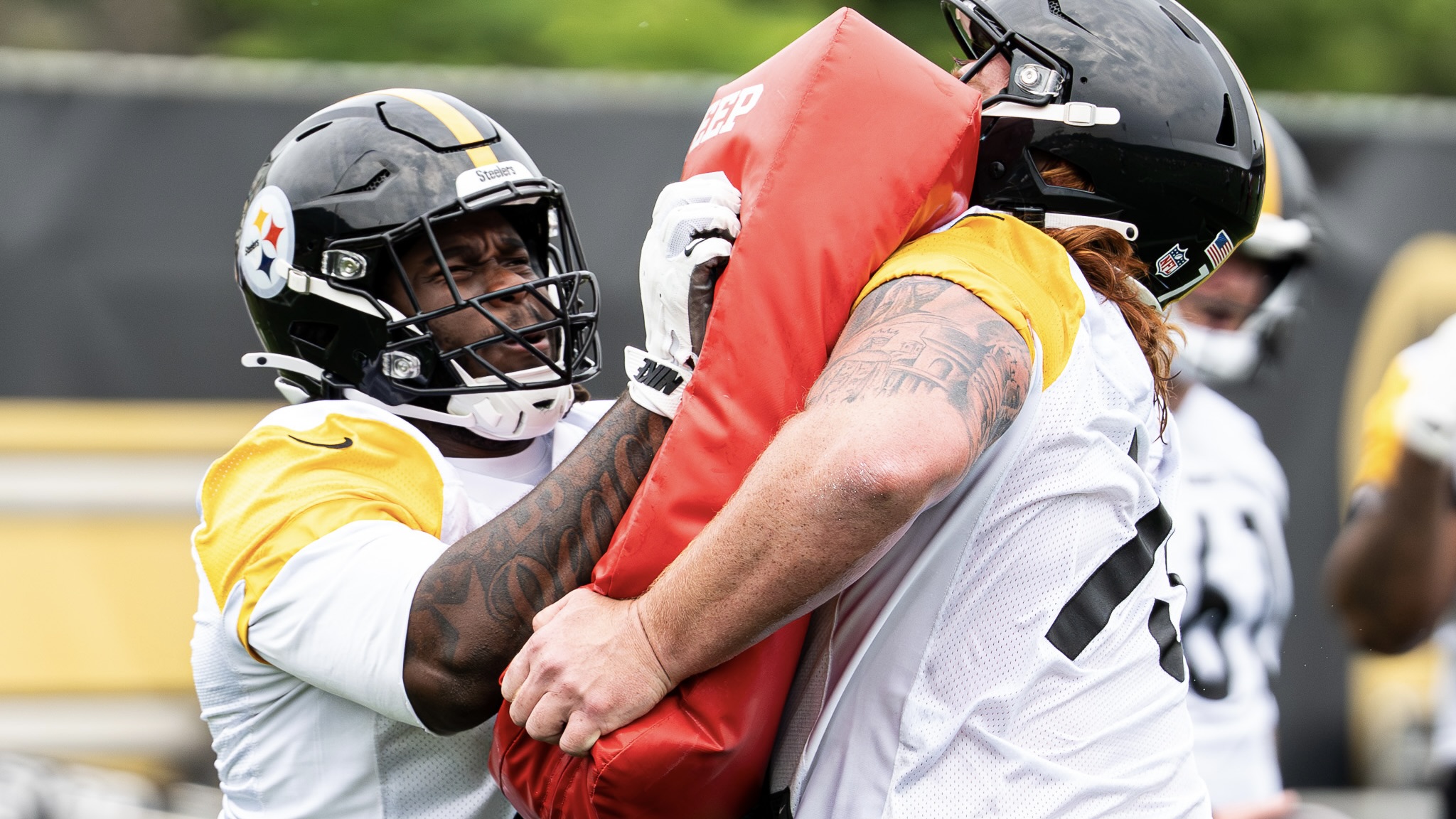 Steelers training camp: Dylan Cook, Max Iheanachor set for intriguing battle
