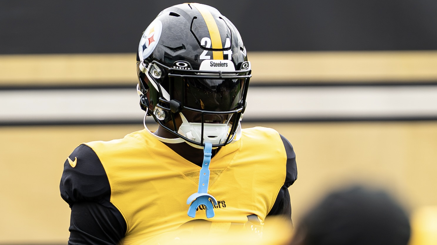 Steelers trade cornerback Joey Porter Jr. to Dallas after contract talks stall