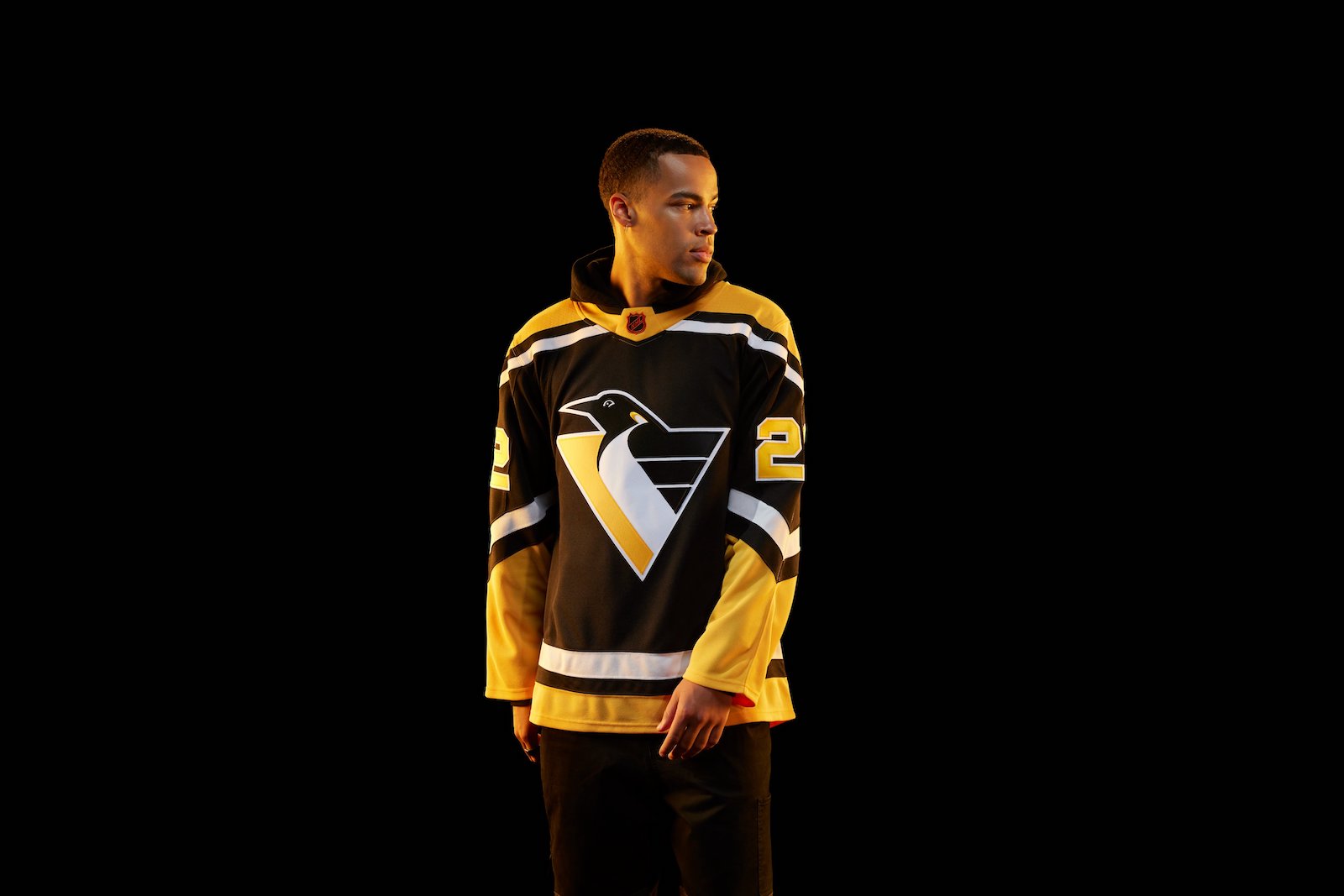 Pittsburgh Penguins to feature Robo Penguin on Reverse Retro jerseys