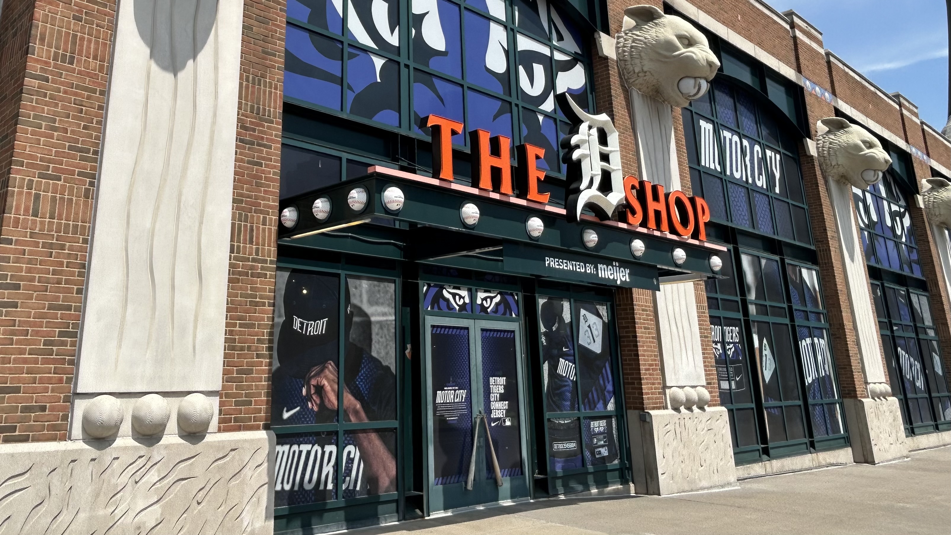 Tigers team shop, Comerica Park