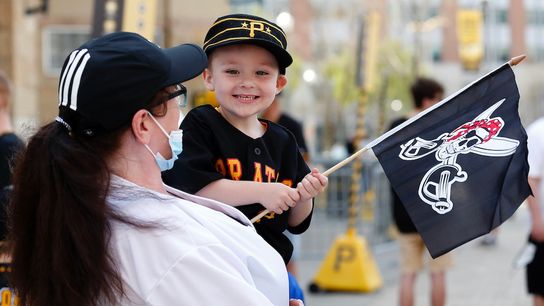 Final: Reds 5, Pirates 1, 10 innings taken at PNC Park (Live coverage)