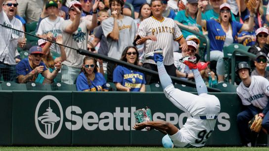 LIVE: Mariners 3, Pirates 0, sixth inning taken in Seattle. Photo by DEJAN KOVACEVIC / DKPS