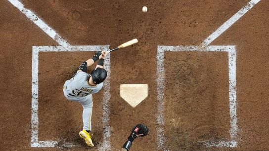 Extra Bases: Davis credits Frazier, coaches for advice taken PHOENIX . Photo by GETTY