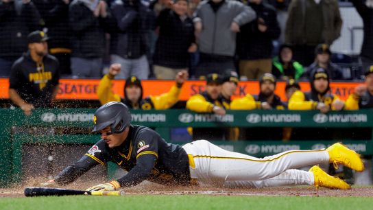 Griffin signs nine-year, $140M extension taken in Pittsburgh. Photo by JUSTIN K. ALLER / GETTY