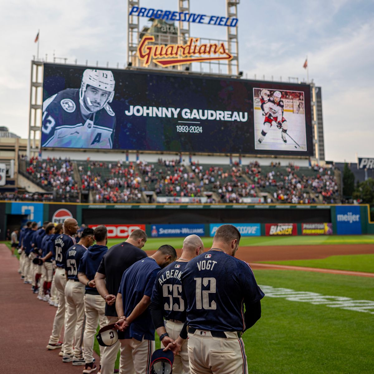 The Guardians and Pirates observe a moment of silence honoring Johnny Gaudreau. The Guardians and Pirates observe a moment of silence honoring Johnny Gaudreau.
