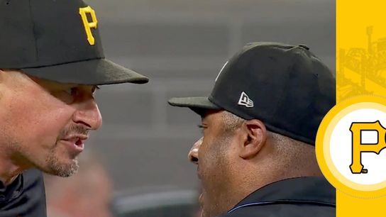 Kelly ejected over swing call taken in Toronto