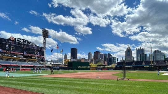 Pirates vs. Reds, 6:40 p.m. taken on the North Shore. Photo by JOSÉ NEGRON / DKPS