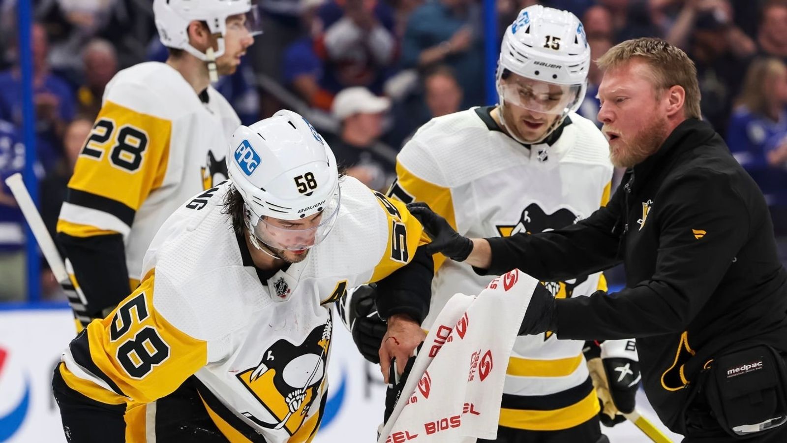 kris letang smile