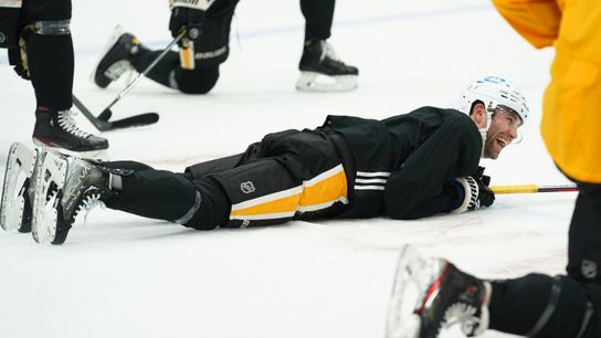 Practice report: Sullivan shuffles lines, seeking balance taken in Vancouver, British Columbia (Penguins)