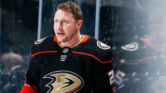 Discussions with Ducks on Deslauriers yield no deal taken in Newark, N.J. (Penguins)