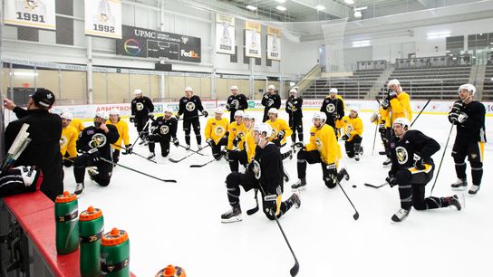 Trotz's defensive style stifles Islanders' opponents taken in Cranberry, Pa. (Penguins)