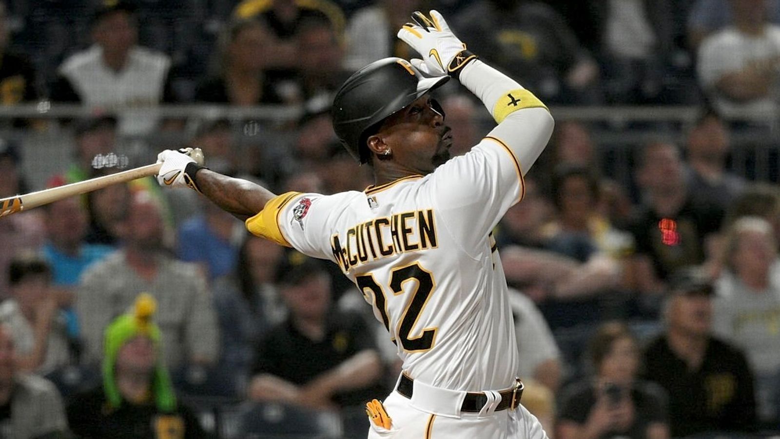 On doorstep of 2,000 hits, a walk shows 'why he's Andrew McCutchen