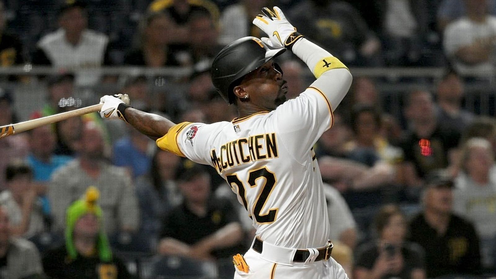 On doorstep of 2,000 hits, a walk shows 'why he's Andrew McCutchen 