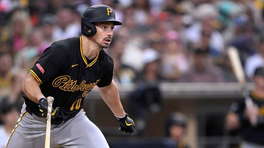 LIVE: Padres 3, Pirates 2, eighth inning taken in San Diego. Photo by GETTY
