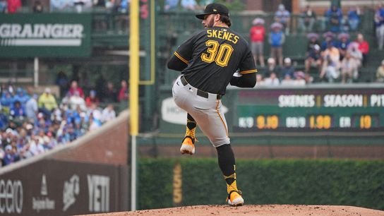 Pirates 2, Cubs 1: Skenes battles, offense responds taken in Chicago. Photo by GETTY