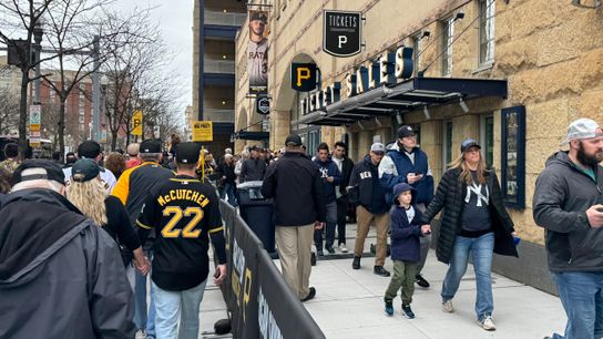 Final: Yankees 9, Pirates 4 taken NORTH SHORE (Feed Live Event)