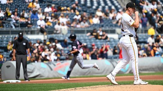 LIVE: Guardians 5, Pirates 4, tenth inning taken on the North Shore. Photo by GETTY