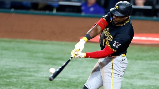 By José Negron: Cruz calls his shot and delivers off the foul pole at Arlington, Texas