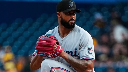 Marlins 3, Pirates 2: Alcantara silences offense taken NORTH SHORE. Photo by GETTY