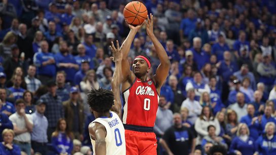 Pitt lands 6-foot-7 forward Hinson in Transfer Portal taken on the South Side (Pitt)