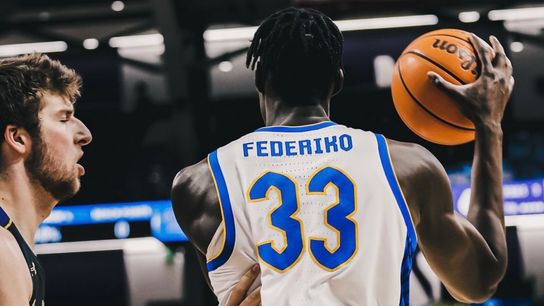 Panthers dismantle Northwestern's top-ranked defense in ACC/Big Ten Challenge taken in Sharon, Pa. (Pitt)