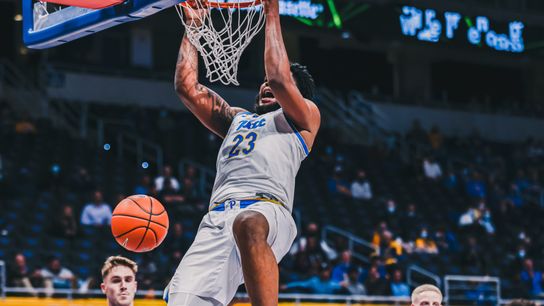 Hugley announces commitment to return to Pitt taken in Oakland (Pitt)