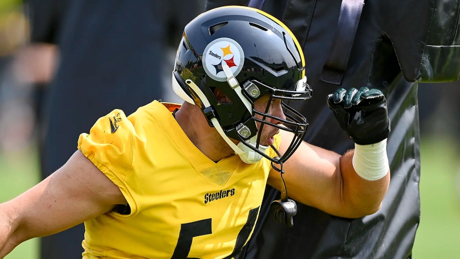 Steelers' T.J. Watt focused on football, not contract status