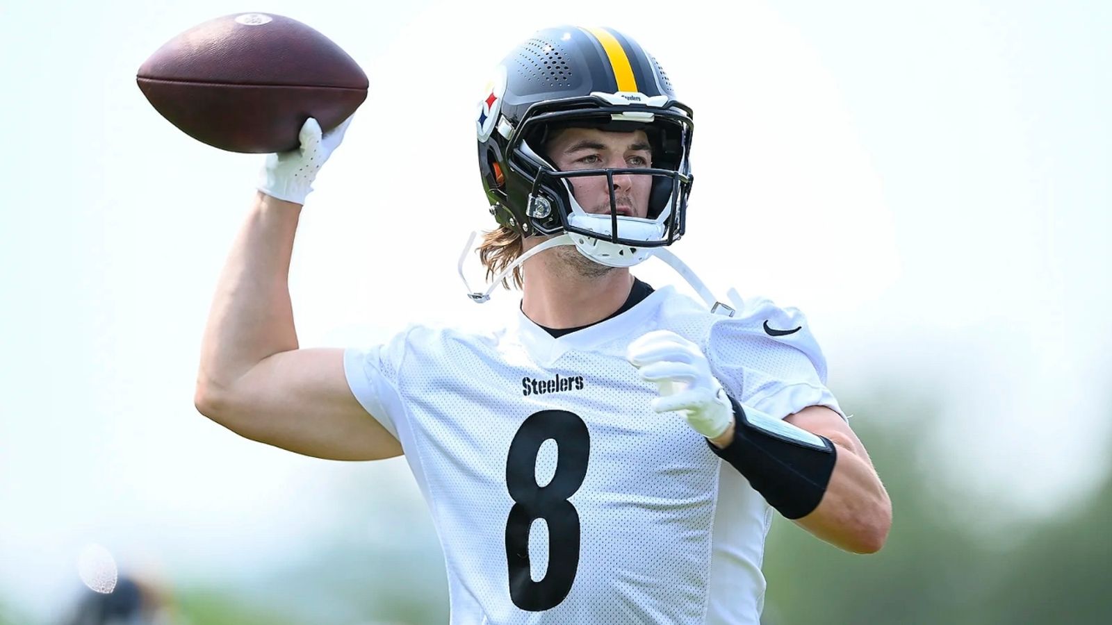 Pat Freiermuth already turning into a reliable weapon in Steelers' offense
