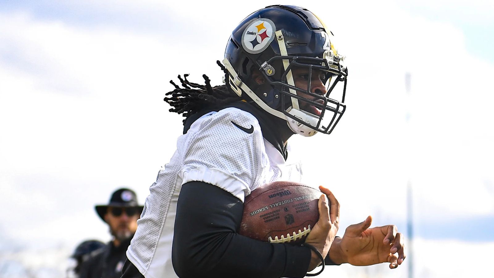 After surprise cut, Myles Jack found his happy place with Steelers