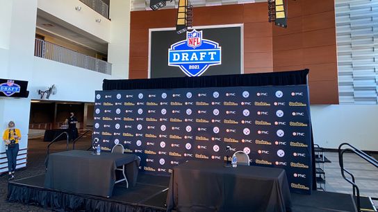 Final: Tomlin, Colbert press conference taken at Heinz Field (Live coverage)