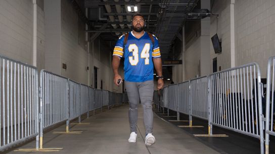 Lessons of the father: How Cam Heyward carries on Ironhead's legacy   taken in Columbus, Ohio (In-depth)
