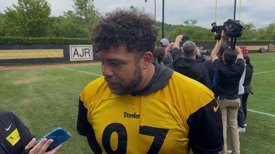 Players insist Rodgers scenario not distracting from OTAs taken South Side. Photo by CHRIS HALICKE / DKPS