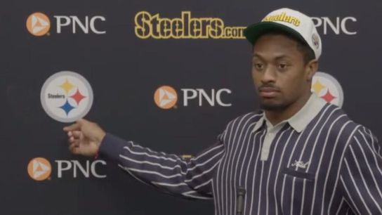 Elliott 'grateful' for contract extension taken South Side