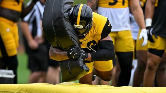 Roberts reminds everyone that he's really back taken in Latrobe, Pa. (Top story). Photo by KARL ROSER / STEELERS
