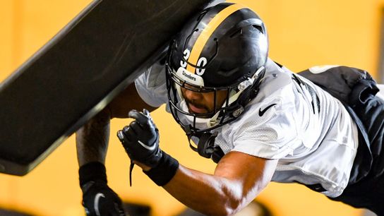 Warren says he's cleared to play Sunday against Falcons taken on the South Side (Steelers)