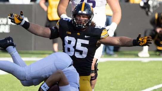 Lee, McCormick sign rookie contracts with Steelers taken in Downtown (Steelers)