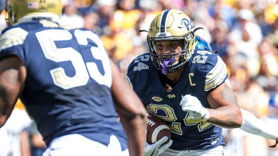 Carter's Classroom: Conner presents perfect complement to Bell taken at Highmark Stadium (Steelers)
