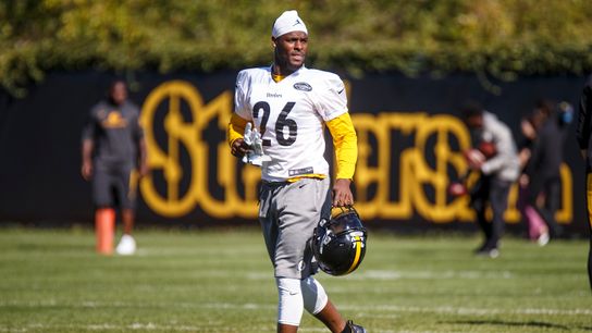 Agent: Bell concerned about overuse taken at Rooney Complex (Steelers)