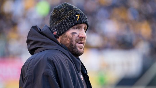 Analysis: On QB sneaks, QB relationships, other issues taken at Rooney Sports Complex (Steelers)