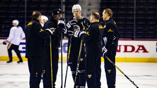 Malkin ruled out for Game 2 vs. Washington taken in Washington (Penguins)
