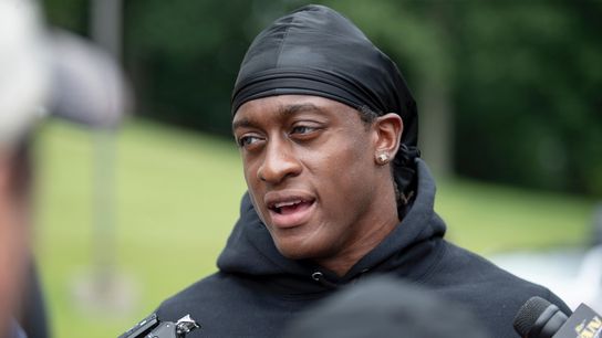 Edmunds says contract situation was never dicey taken in Latrobe, Pa. (Steelers)