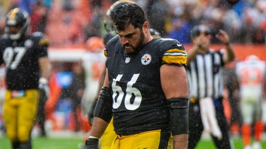 DeCastro on social media: 'I don't pay attention' taken at Rooney Complex (Steelers)
