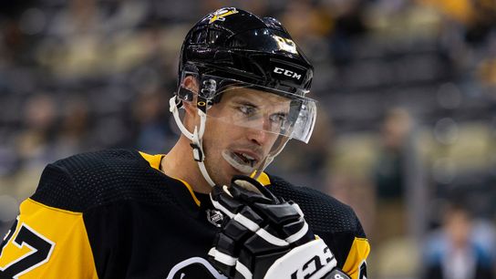 Bissonnette talks Crosby's image on Sportsnet taken at PPG Paints Arena (Courtesy of Point Park University)