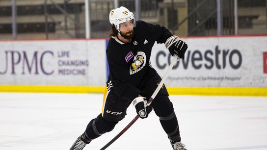 This time, Barzal is opponent for Crosby, Letang taken in Cranberry, Pa. (Courtesy of Point Park University)