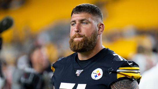 Feiler to left guard as possible gimmick vs. Donald taken at Rooney Complex (Steelers)