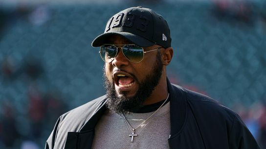 Players taking cue from 'consistent' Tomlin ☕ taken at Rooney Complex (Steelers)
