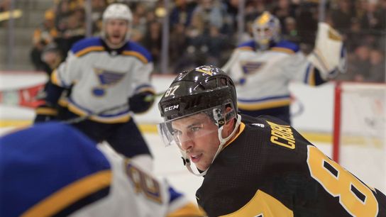 Hockeyville festivities end with loss, but Guentzel, Crosby shine bright taken in Cranberry Township, Pa. (Penguins)